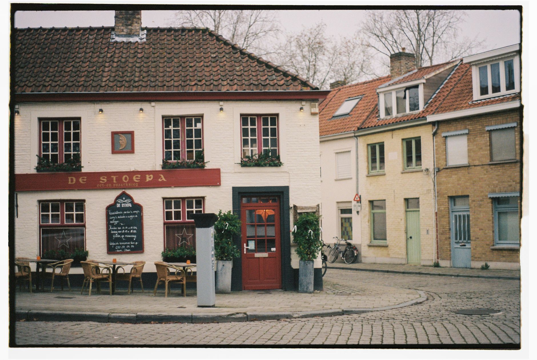 Saturday Swing at Café Entrepot
